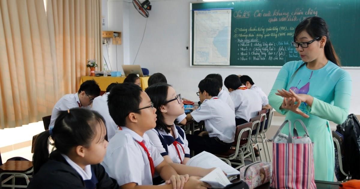 Bỏ biên chế viên chức, giáo viên dễ phải chạy hợp đồng từng năm | Giáo dục  Việt Nam