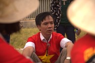 Chùm ảnh: Giáo viên hợp đồng ở Hà Nội đội nắng đi tìm tương lai