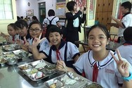 Xây dựng thực đơn bữa ăn học đường khoa học quyết định tầm vóc học sinh Việt