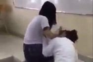 Mâu thuẫn trên mạng xã hội, nữ sinh cấp 3 Phan Đăng Lưu đánh bạn trong lớp