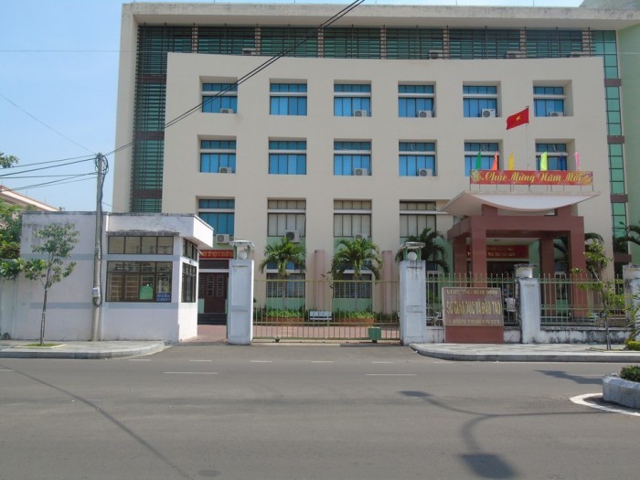 Sở Giáo dục xét tuyển “nhầm”, 49 giáo viên hợp đồng tỉnh Bình Định kêu cứu