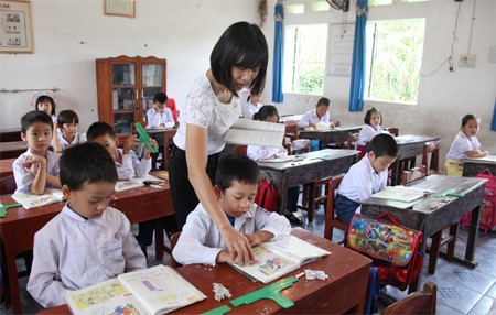 Bộ Giáo dục yêu cầu bảo đảm điều kiện để các trường tiểu học dạy 2 buổi/ngày