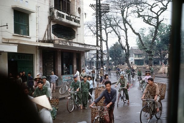 Những hình ảnh hiếm về 'một thời để nhớ' của thủ đô Hà Nội (P2) ảnh 16
