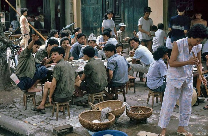 Những hình ảnh hiếm về 'một thời để nhớ' của thủ đô Hà Nội (P3) ảnh 1