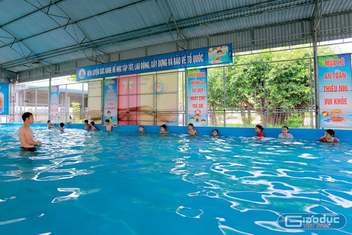 Hàng ngàn học sinh ở Quảng Ninh được dạy bơi miễn phí ảnh 3